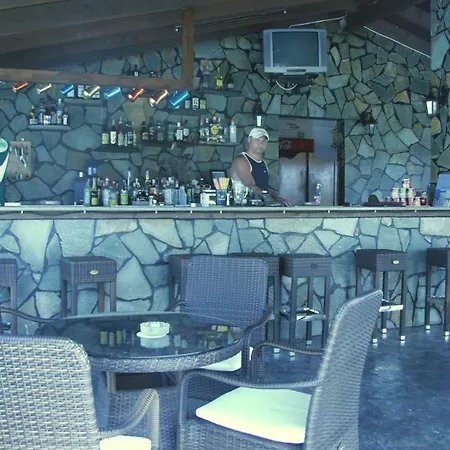 Blue Diamond Apartment *